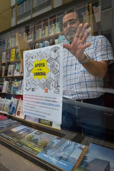 04-05-2020 LAS PALMAS DE GRAN CANARIA. Librería Canaima. Fotógrafo: Andrés Cruz  | 04/05/2020 | Fotógrafo: Andrés Cruz