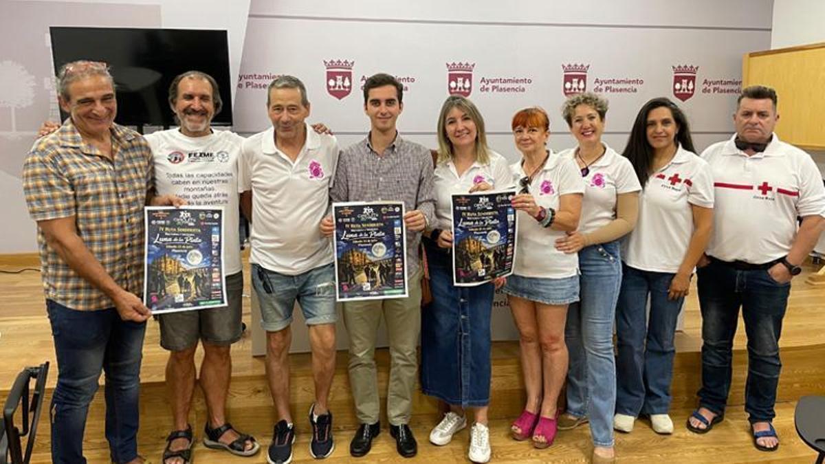 Suspendida la ruta nocturna Luna de la Plata de Plasencia por las Dragonas del Jerte.