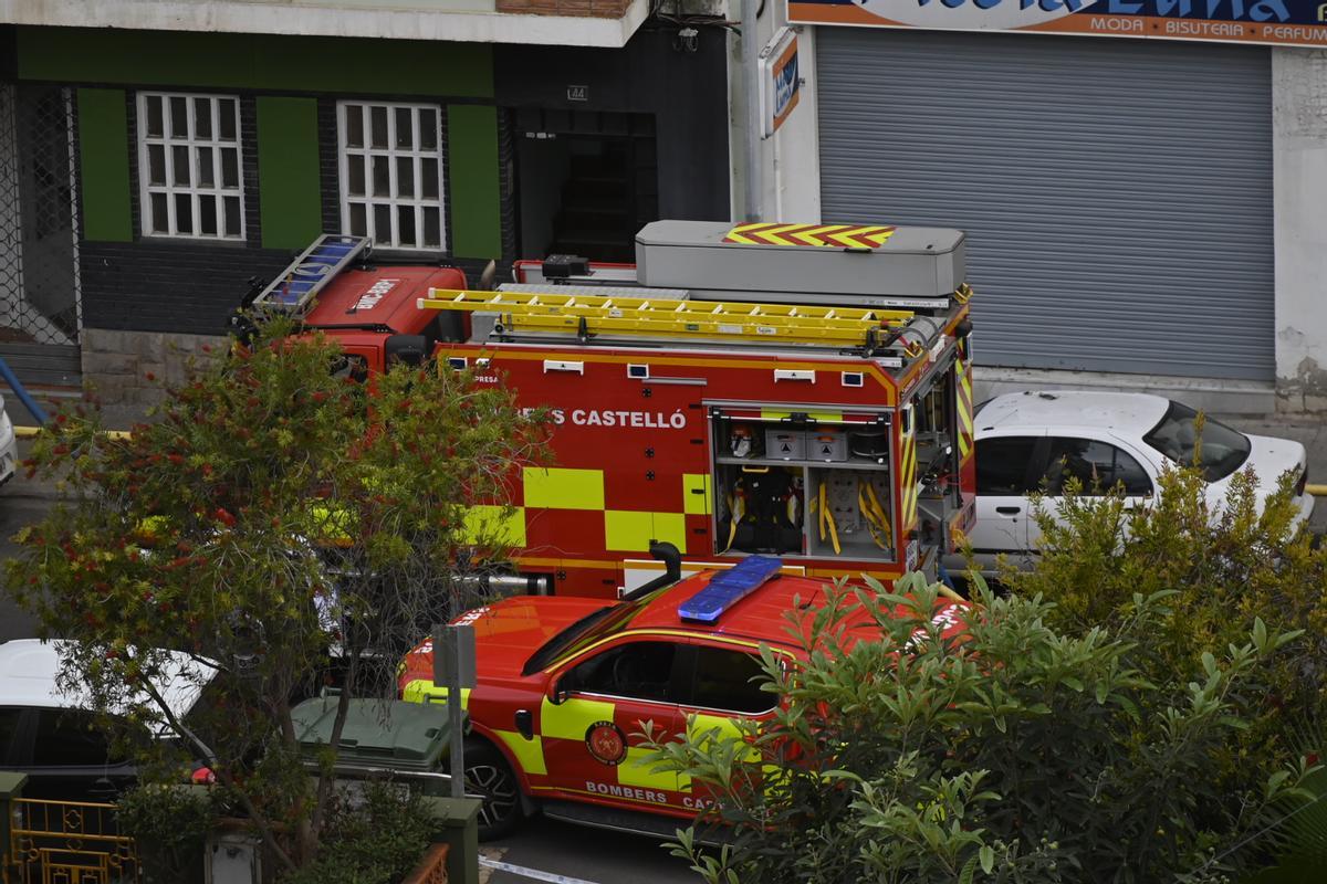Las imágenes del incendio en un edificio de Castelló