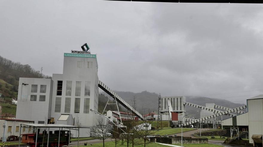 El gobierno local de IU habla de “pacto de la mentira” entre PSOE y PP por el distrito de calor de Mieres