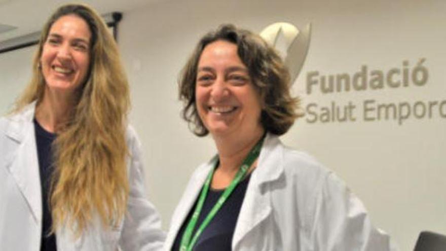 Les doctores Raquel Tulleuda i Àngels Morales, a la sala d&#039;actes de l&#039;Hospital.