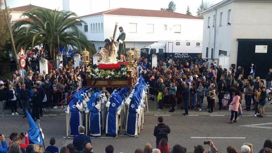 El Nazareno y las Tres Caídas se hermanan en el Miércoles Santo