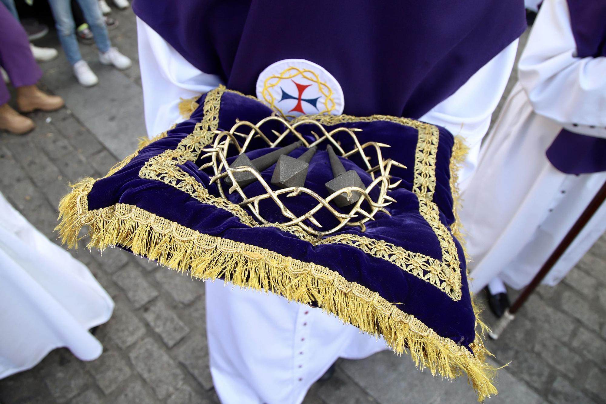 La procesión de la Hermanda de la Santa Faz en imágenes