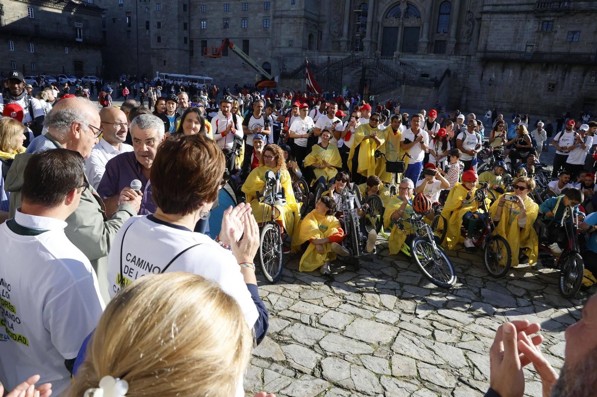Vicente del Bosque e Irene Villa, en Santiago con el Camino de Valores por la inclusión