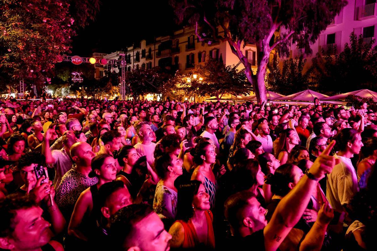 Galería: todas las imágenes del show de Statuas d Sal en Vara de Rey Galería: todas las imágenes del show de Statuas d Sal en Vara de Rey
