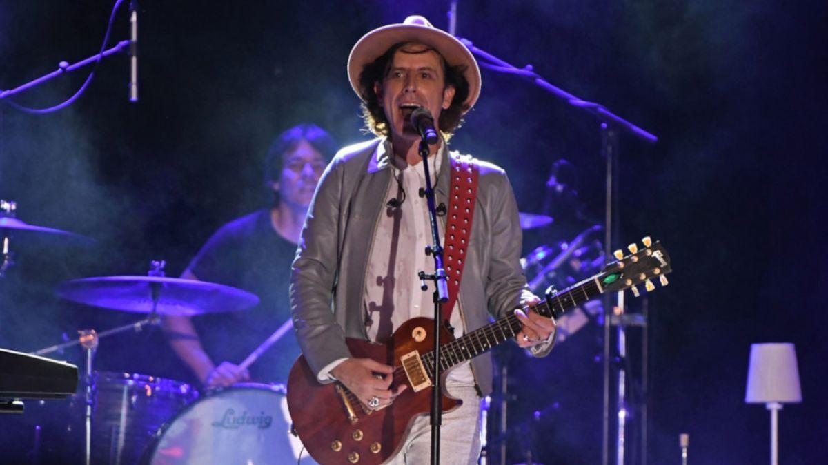 Coti durante un concierto previo en Galicia