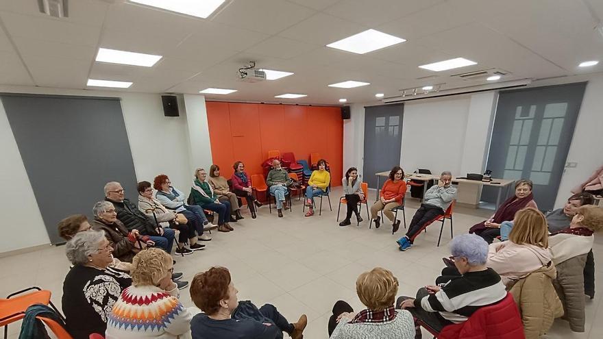 Llanera apura el plazo para apuntarse a “50 y Más”: las inscripciones finalizan este viernes
