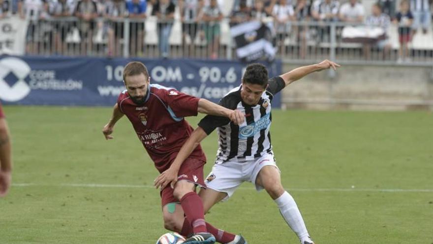 Borja Gracia regresa al CD Castellón tras su cesión al Alzira