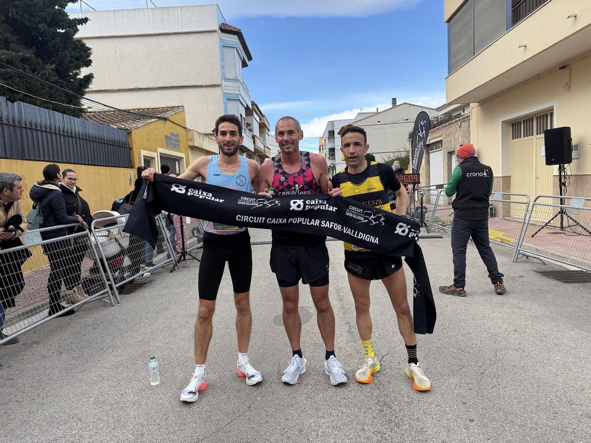 Los tres primeros clasificados en Palmera