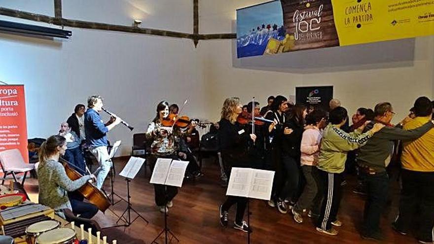 Un moment de l&#039;actuació de l&#039;Orquestra Julià Carbonell a la Seu