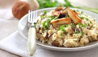 Arroz con champiñones, una receta sana tras los excesos