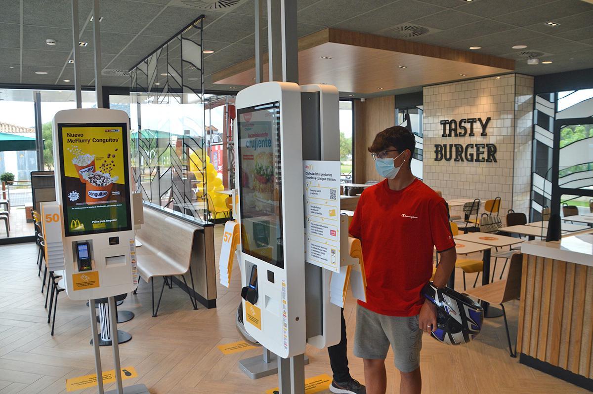 La cadena de restaurantes McDonald’s pone a su disposición nuevas tecnologías