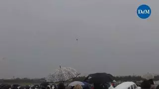 Más de 8.000 personas miran al cielo en la base militar de Son Sant Joan: “Ha sido increíble, nunca habíamos visto un caza tan cerca”