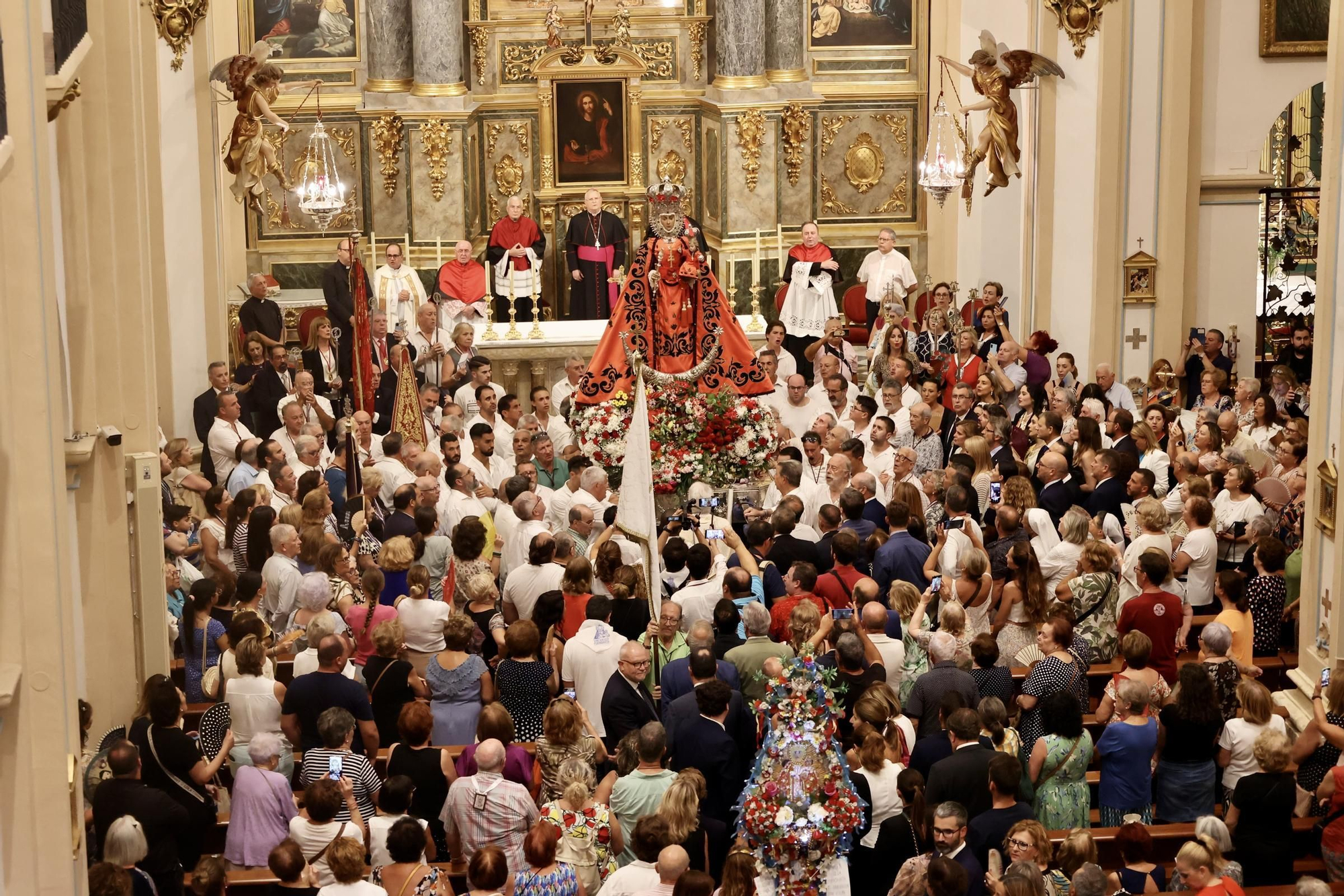 La llegada de la Virgen de la Fuensanta a Murcia para la Feria, en imágenes.