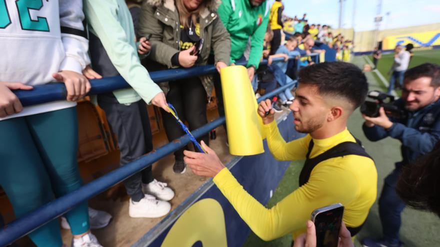 Las mejores imágenes del entrenamiento navideño del Villarreal a puertas abiertas