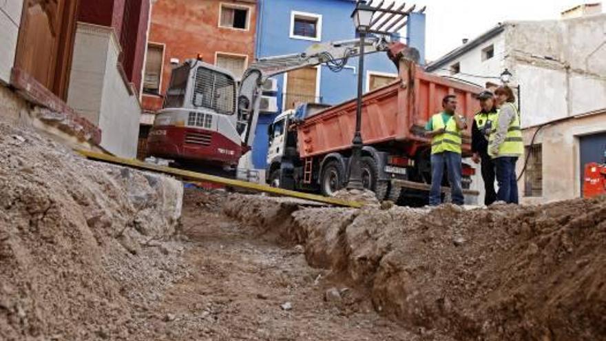 Solicitud de fondos a la Diputación para peatonalizar la calle de la Cruz