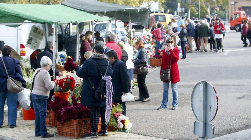 Día de Todos los Santos en el Cementerio de Zaragoza