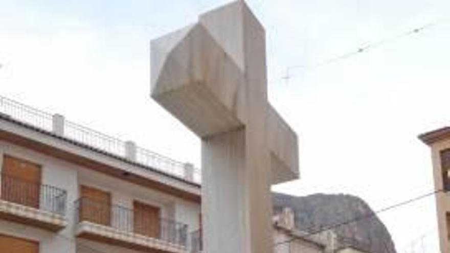 Una imagen de la Cruz de los Caídos de Callosa de Segura.