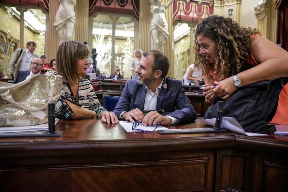 Primer debate de la Comunidad de Armengol en el Parlament