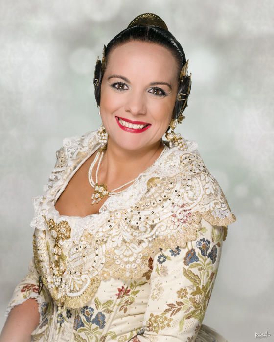 QUATRE CARRERES. Laura Luján Obré (Luis Oliag-Mariola-Granada)