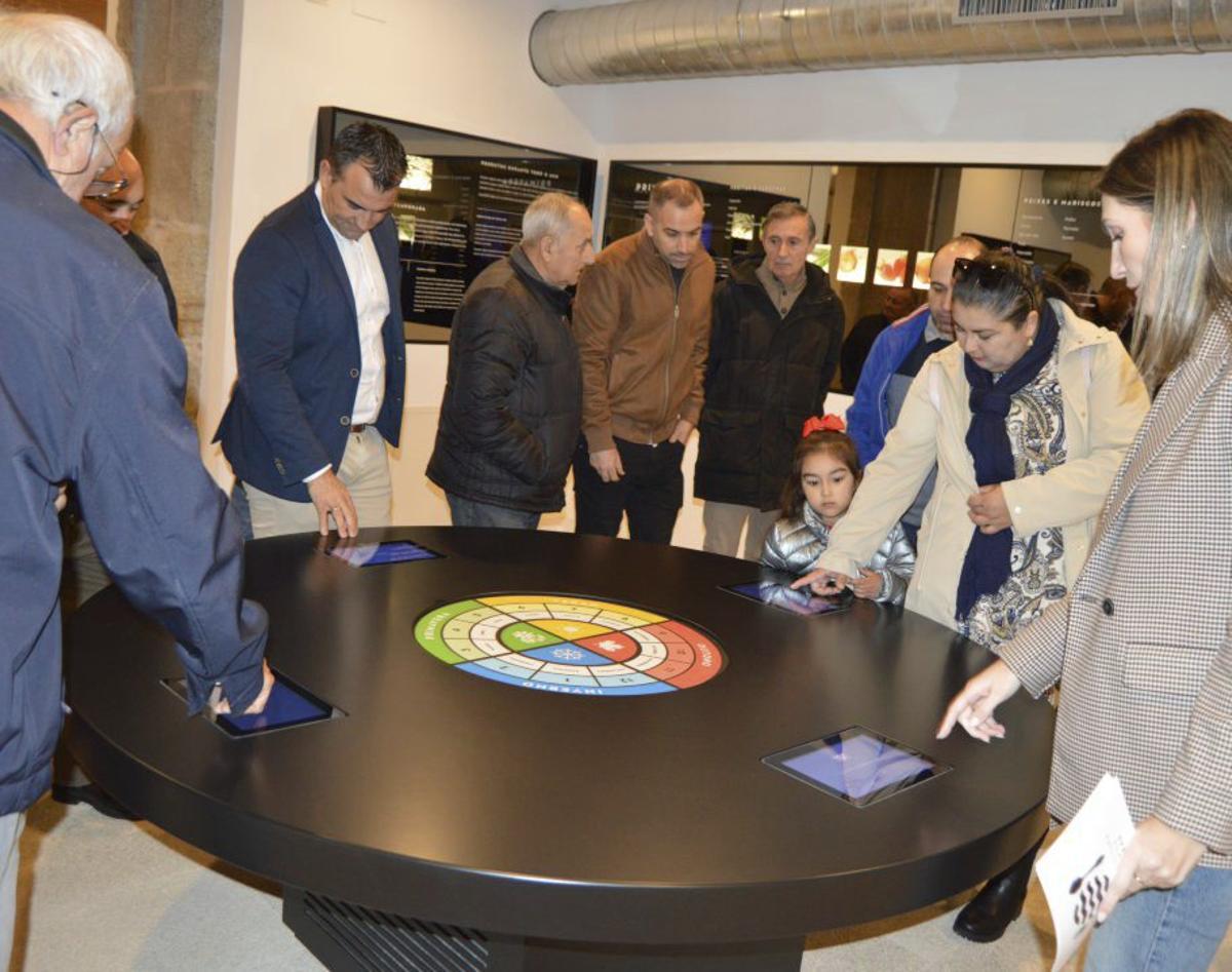 En el interior hay paneles y otros dispositivos didácticos. |  FdV