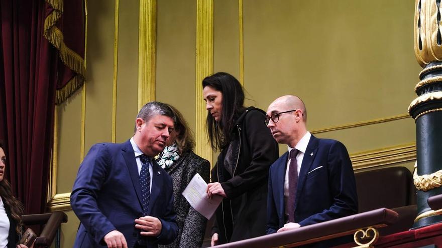 El senador para Formentera, sin Eivissa en la Constitución