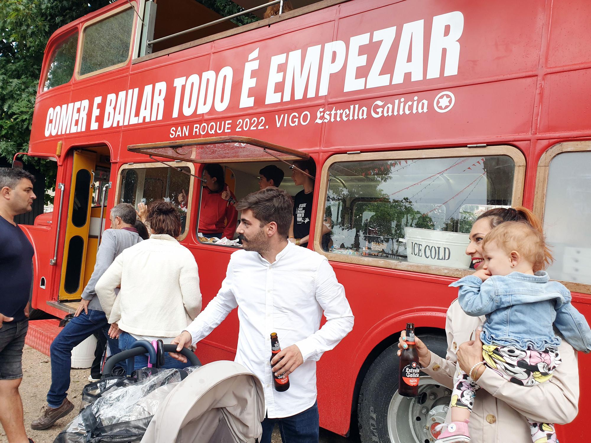 Vigo celebra un San Roque pasado por agua