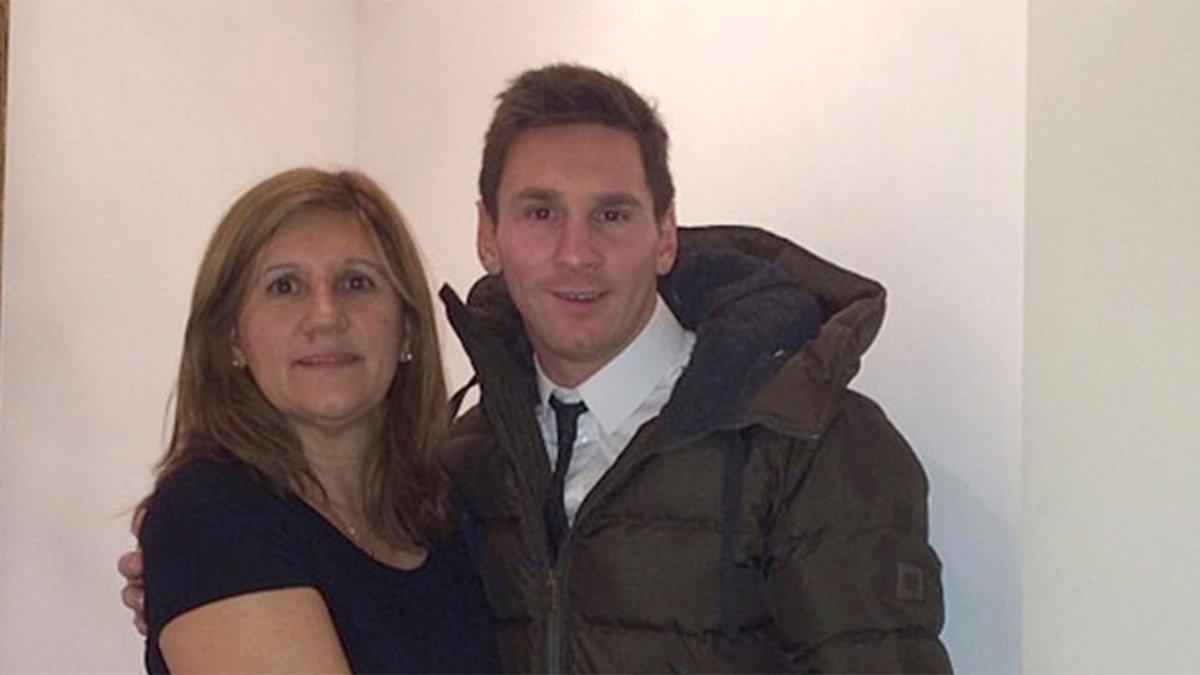Celia Cuccittini junto a su hijo Leo Messi en una imagen de archivo