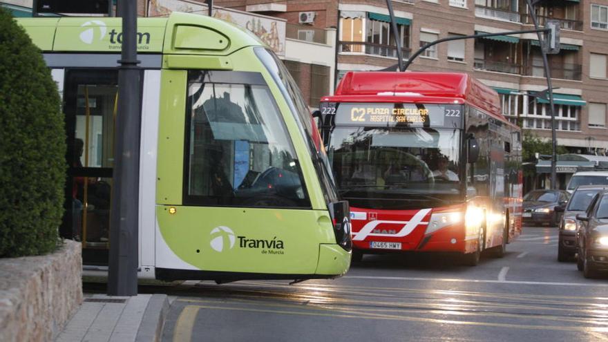 Las sanciones del tranvía y el bus, otra fuente de ingresos.