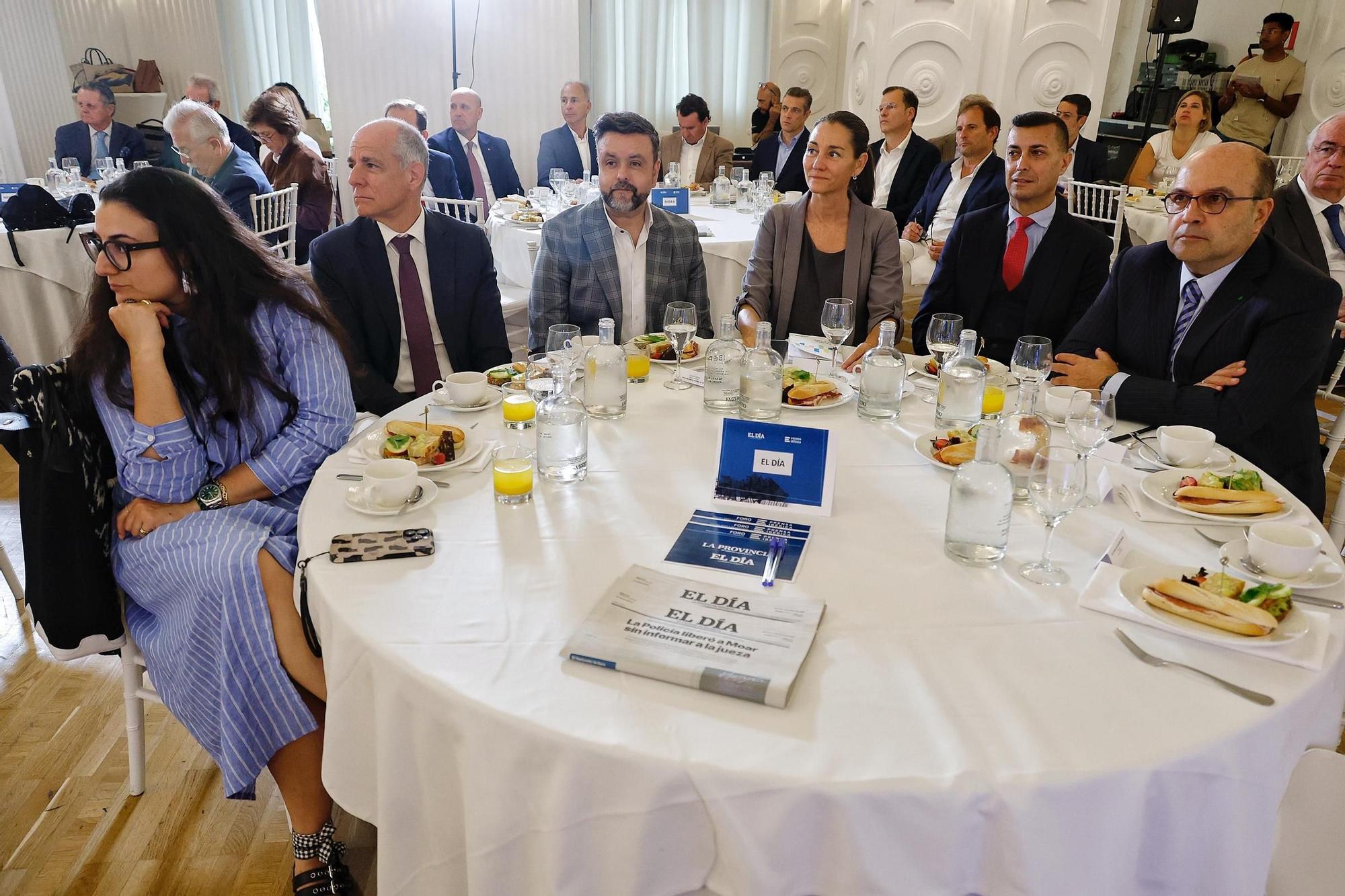 Foro sobre 'Conectividad turística' de EL DÍA y la CEOE