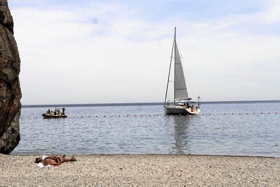 Im Torrent de Pareis, einer der größten Touristenattraktionen der Insel, stapeln sich die Besucher. Seit Wochen schafft keiner den Müll weg, auf der berühmten Serpentinenstraße staut sich der Verkehr, am Ufer haben Taschendiebe leichtes Spiel. Es ist ein Albtraum, sagen die Anwohner.