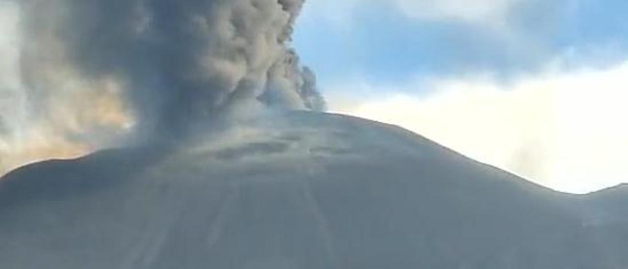 La erupción desde el Camino José Antonio Jiménez (entre Las Manchas y El Paraíso).