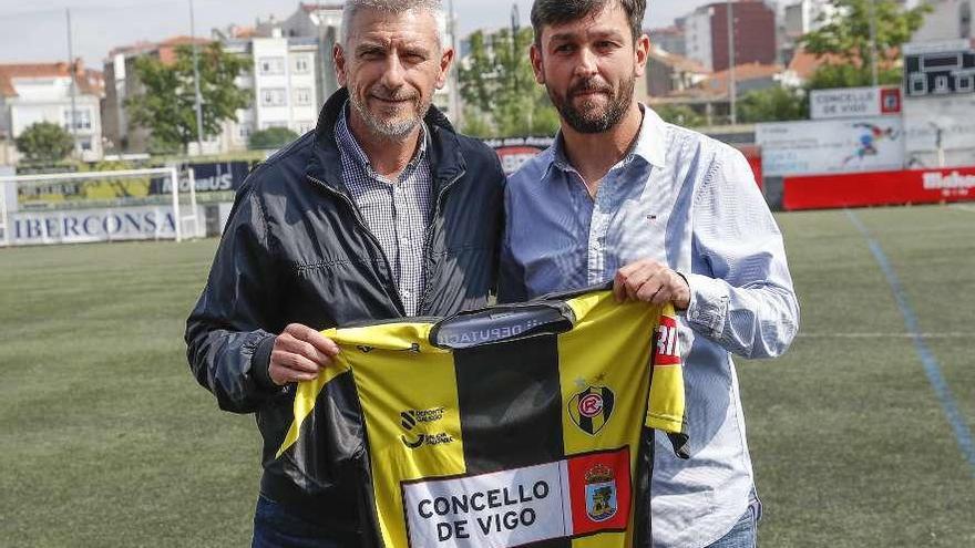 Jorge Otero y Míchel Alonso, la semana pasada en su presentación. // R. Grobas