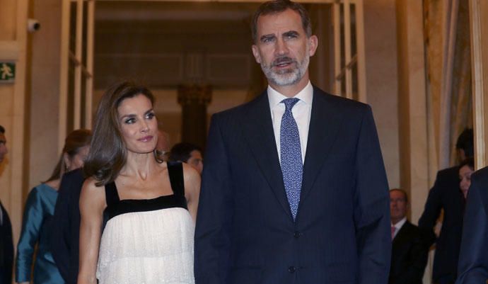 La Reina Letizia, con un diseño de Teresa Helbig