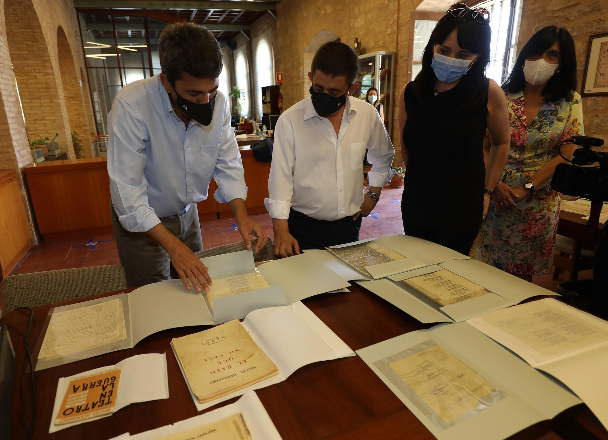 La exposición fue organizada por la Diputación de Jaén con motivo del 75 aniversario de la muerte del poeta.