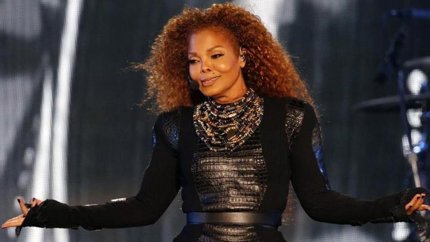 Janet Jackson presenta a su hijo en las redes sociales