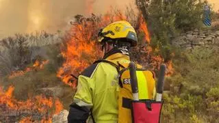 Última hora de los incendios en Castellón: la humedad marca la noche en Tírig