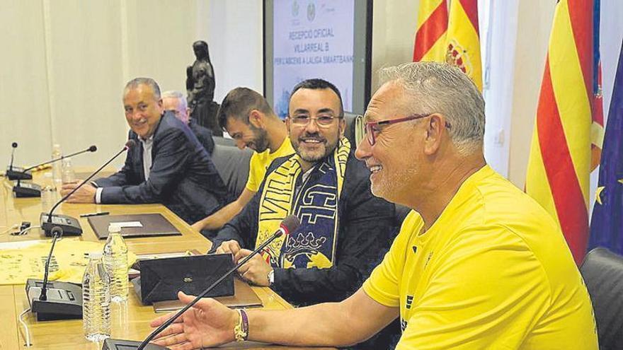 Miguel Álvarez, durante la visita al Ayuntamiento tras el ascenso a Segunda.