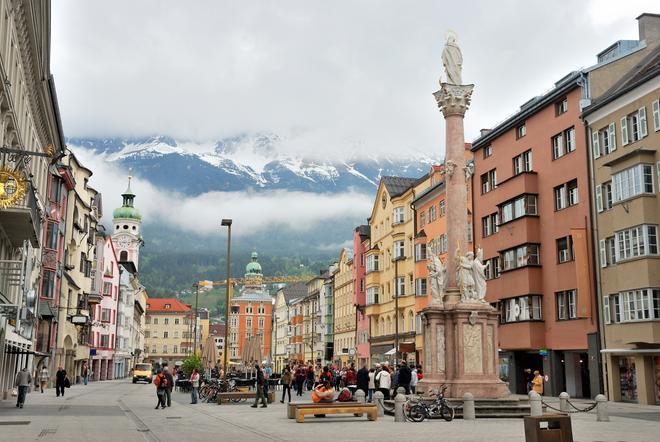 Las calles de Innsbruck conservan su aire histórico