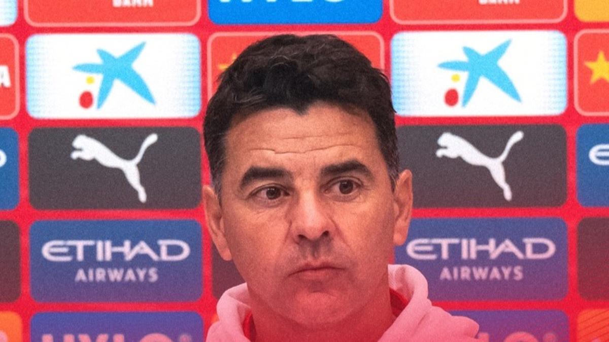 Míchel, el técnico del Girona, en una rueda de prensa en Montilivi.