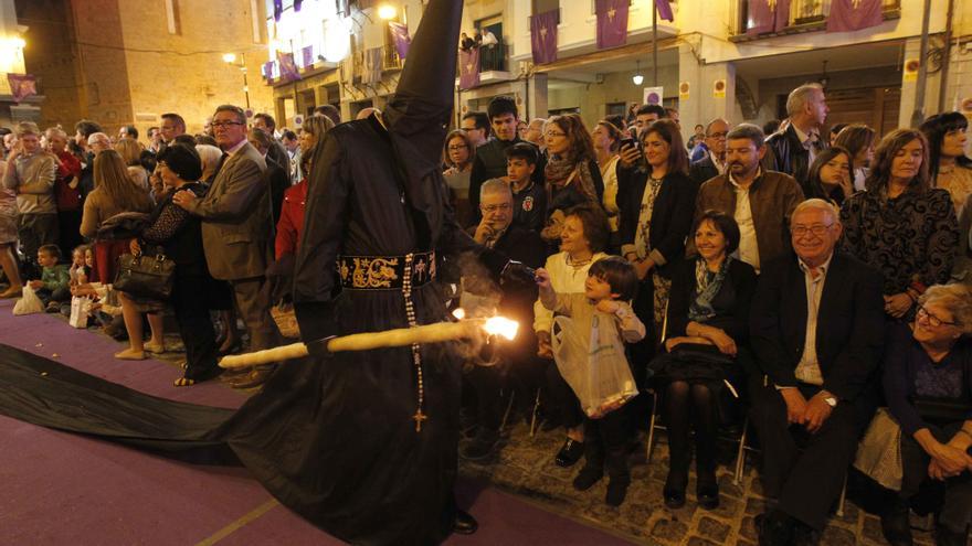 Rememora las últimas procesiones de Viernes Santo en Sagunt.