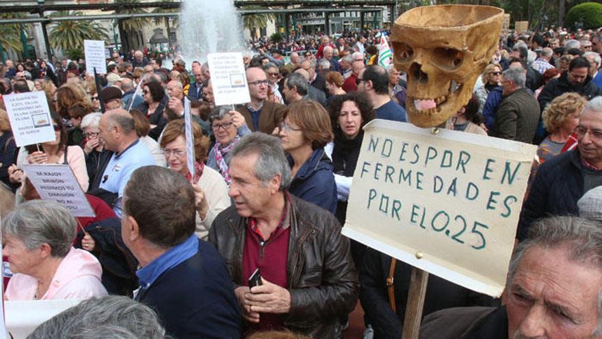 Una imagen tomada durante las protestas de los pensionistas el pasado 17 de marzo.