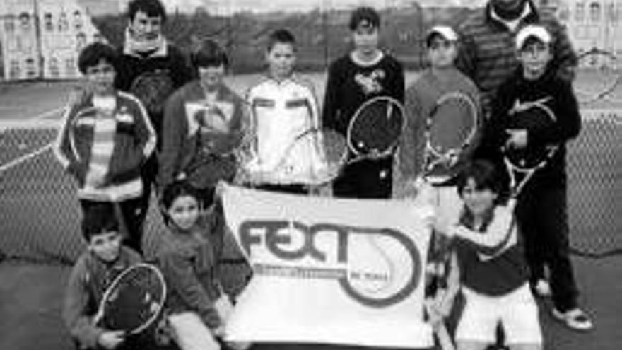 Concentración de benjamines y alevines de la federación de tenis