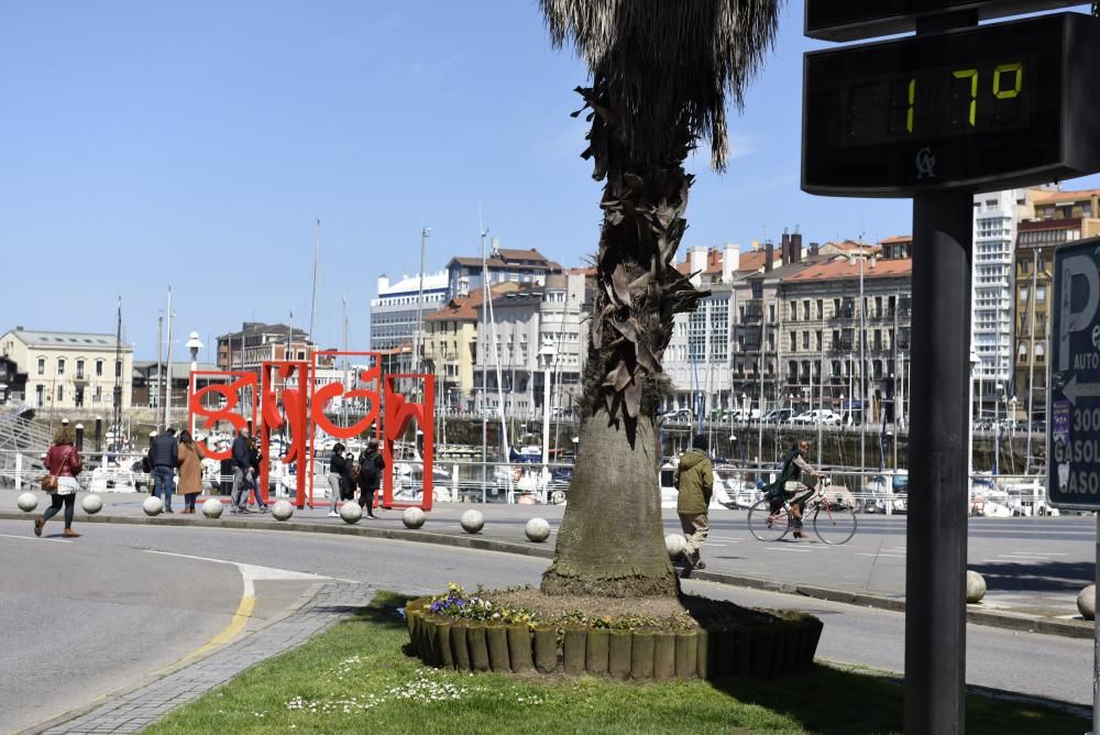 La primavera llega a Gijón por la puerta grande