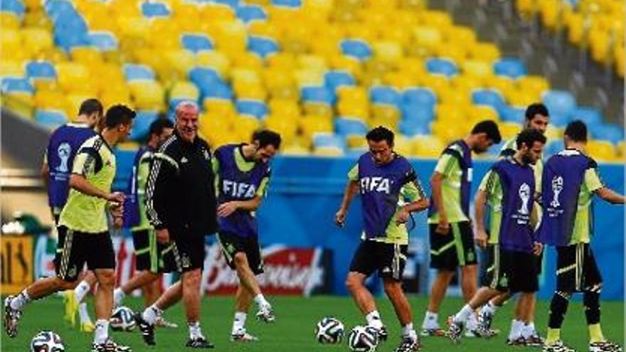 La selecció espanyola es va exercitar ahir a l&#039;estadi de Maracaná abans del partit vital d&#039;avui amb Xile.