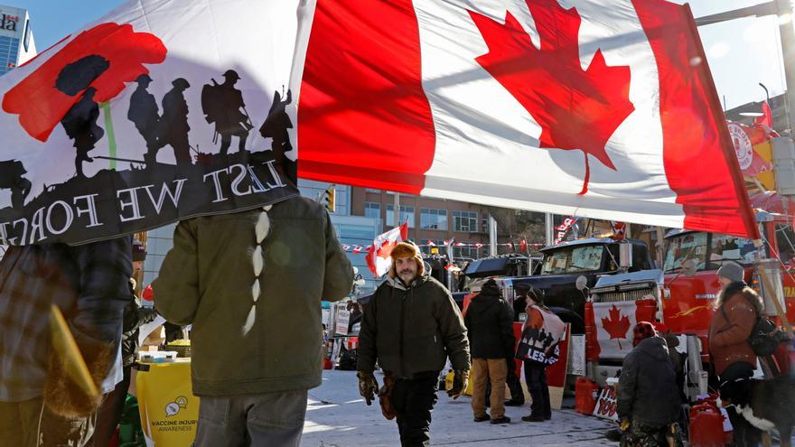 Trudeau invoca una ley federal de emergencia para acabar con las protestas en Canadá