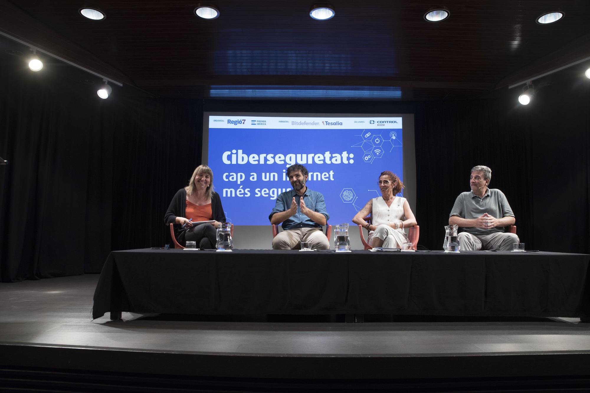 La jornada de debat sobre ciberseguretat de Regió7, en fotos