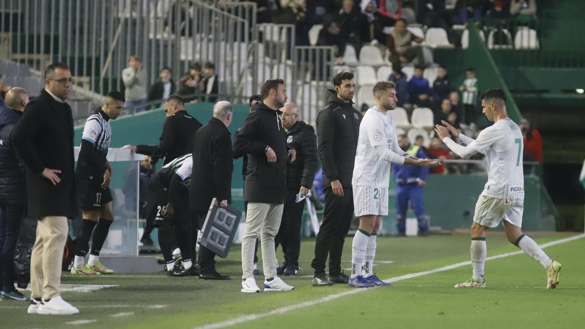 Casas sustituye a Willy en el partido del Córdoba CF contra la Balona en El Arcángel.