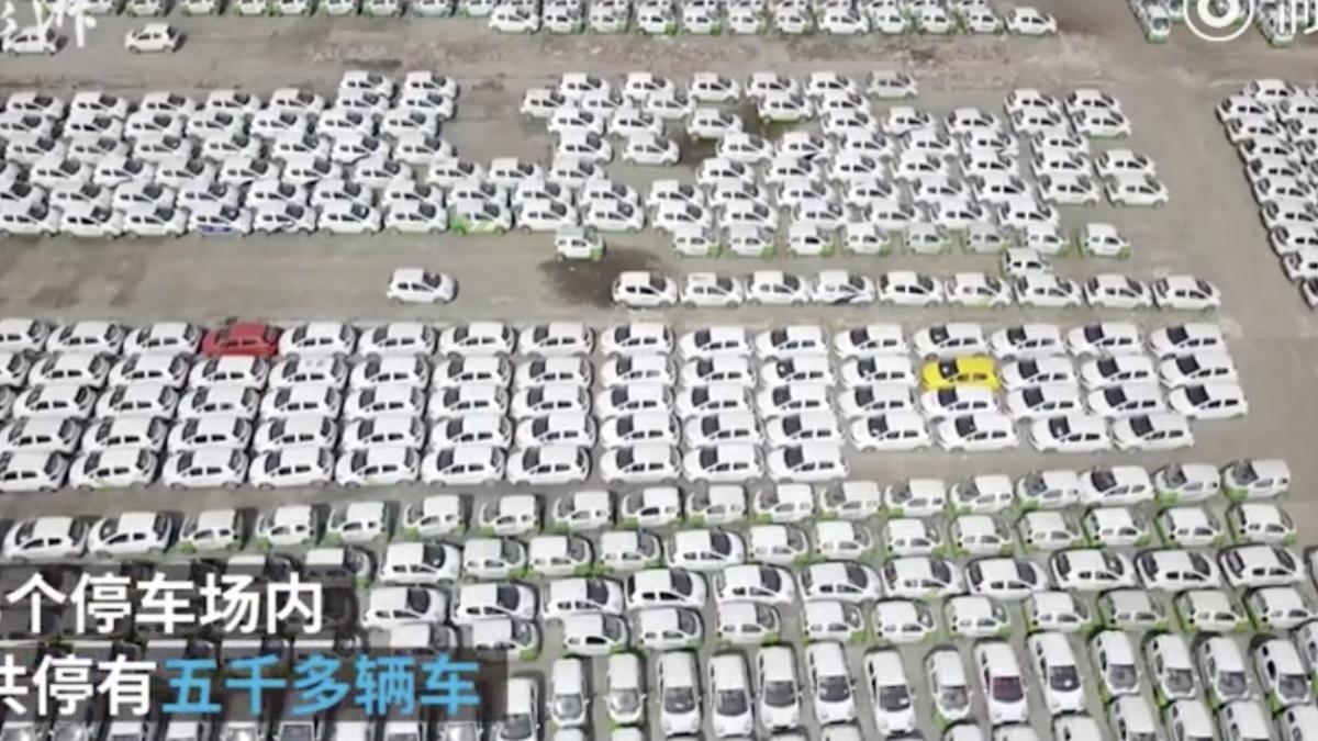 Miles de coches eléctricos han sido abandonados en China
