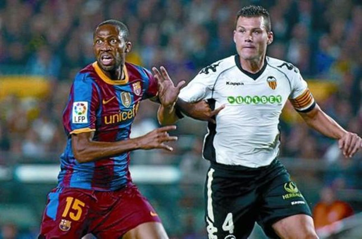 Lluita 8 Navarro, a la dreta, i Keita, en una acció del partit de la primera volta al Camp Nou. Lluita 8 Navarro, a la dreta, i Keita, en una acció del partit de la primera volta al Camp Nou.